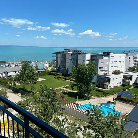 Cadet Premium Apartman * Siofok